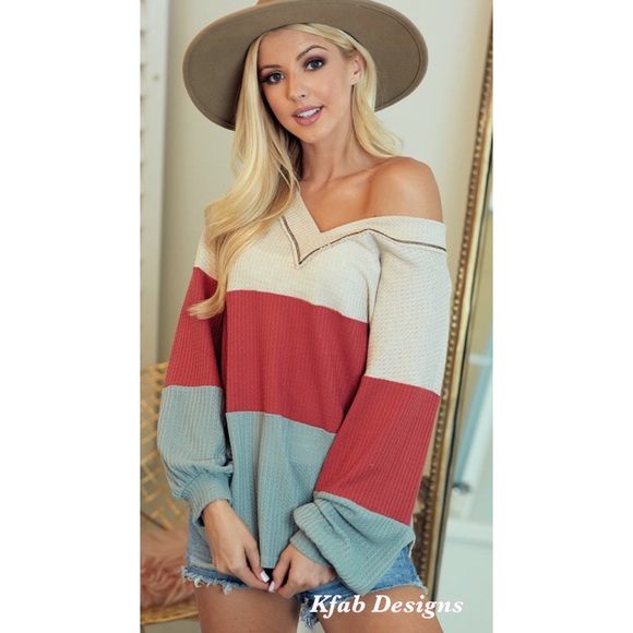 ❤️LAST 2! V Neck Waffle Knit Color Block Top - Picture 12 of 12